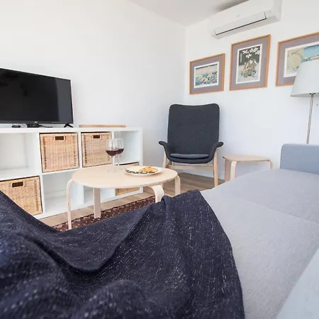 C31 - Sea View Sunny Duplex Apartment *